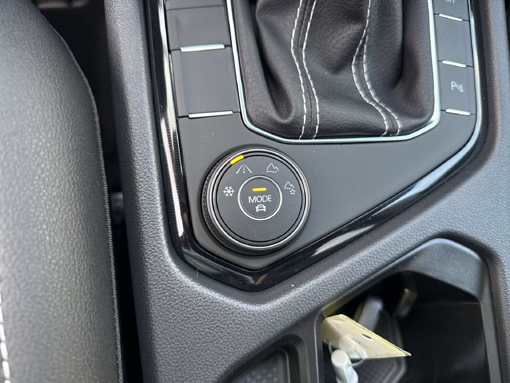 2027 Volkswagen Taos 1.5T SEL