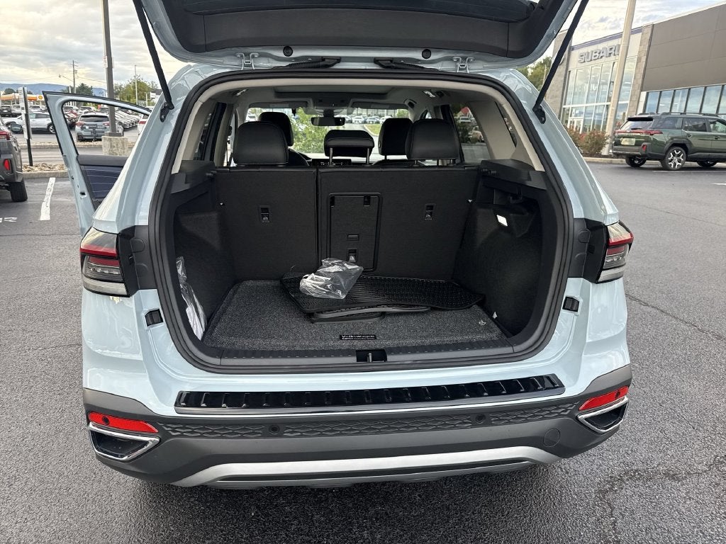 2027 Volkswagen Taos 1.5T SEL
