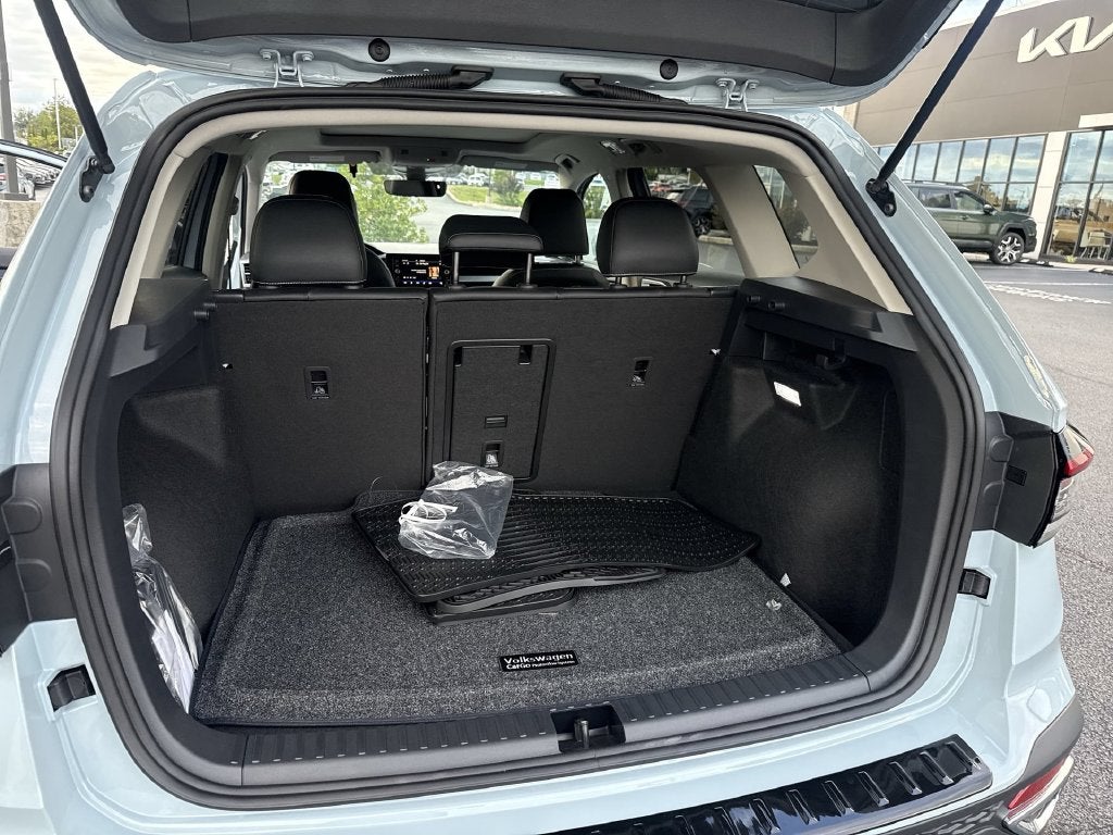 2027 Volkswagen Taos 1.5T SEL