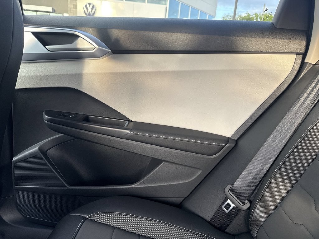 2027 Volkswagen Taos 1.5T SE