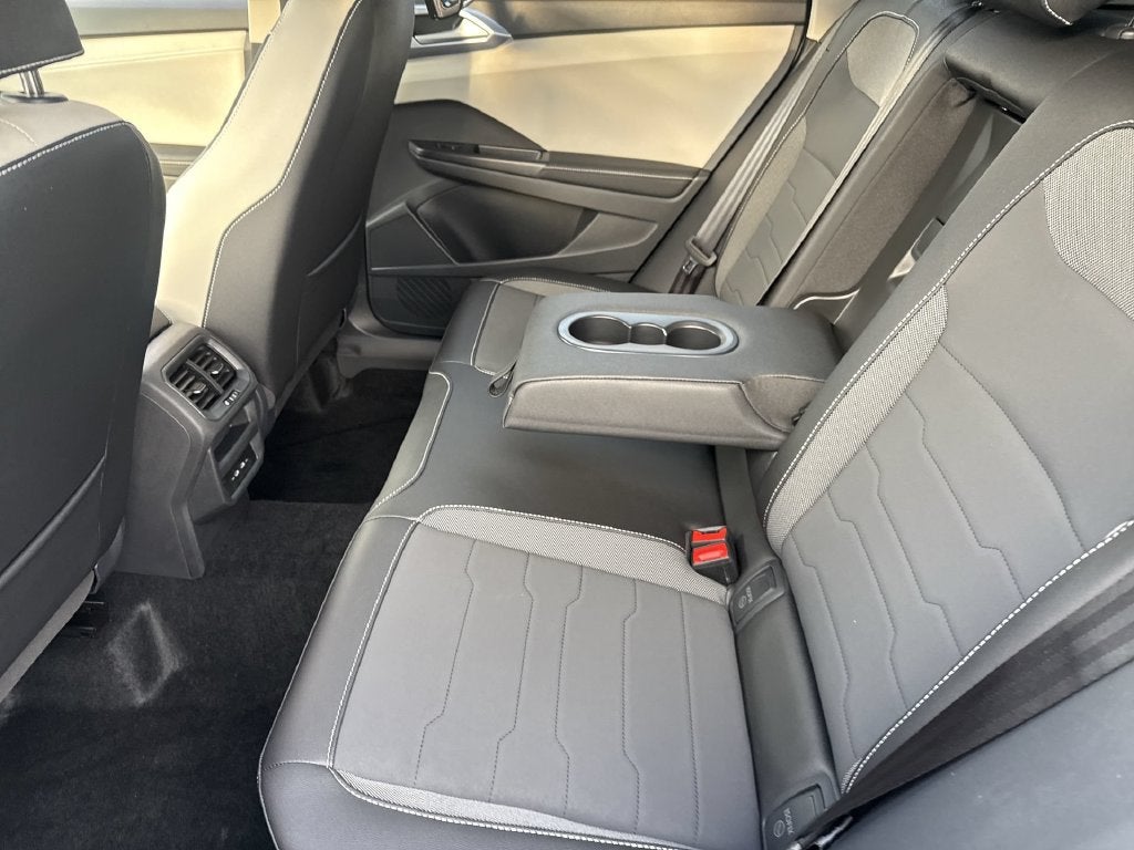 2027 Volkswagen Taos 1.5T SE