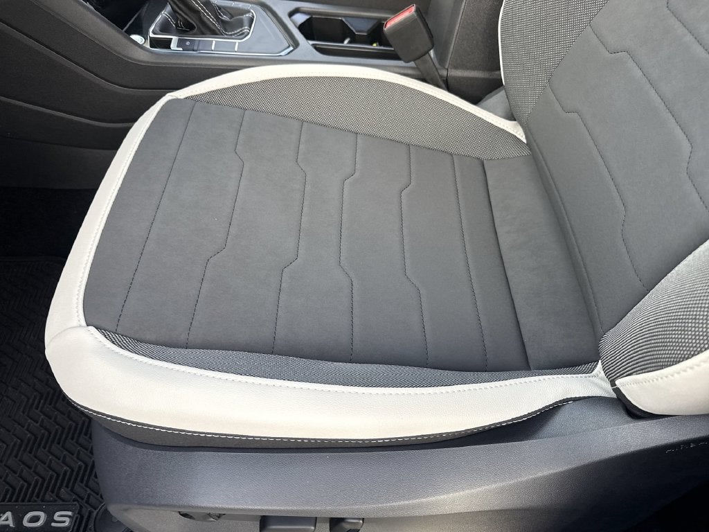 2027 Volkswagen Taos 1.5T SE