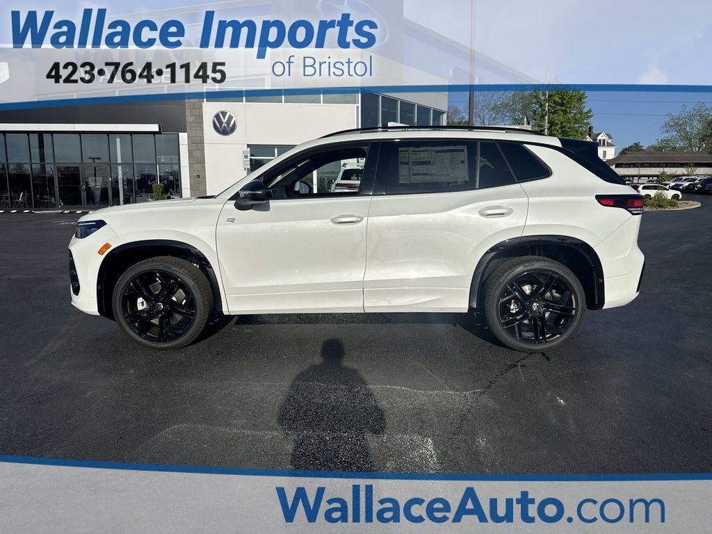 2026 Volkswagen Tiguan 2.0T SE R-Line Black