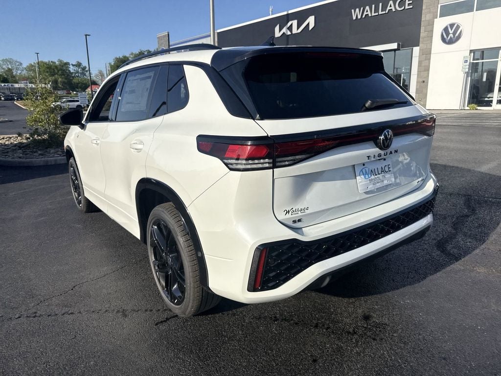 2026 Volkswagen Tiguan 2.0T SE R-Line Black