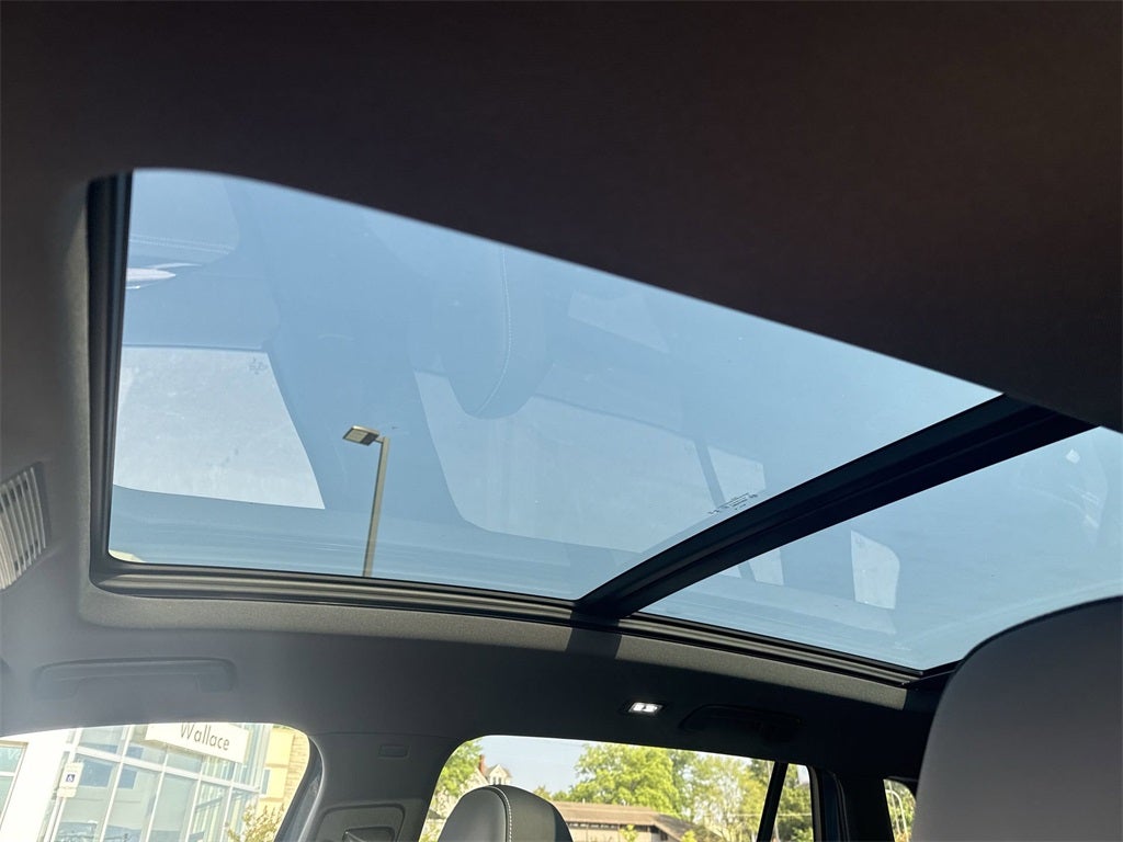 2025 Volkswagen Tiguan 2.0T SE R-Line Black