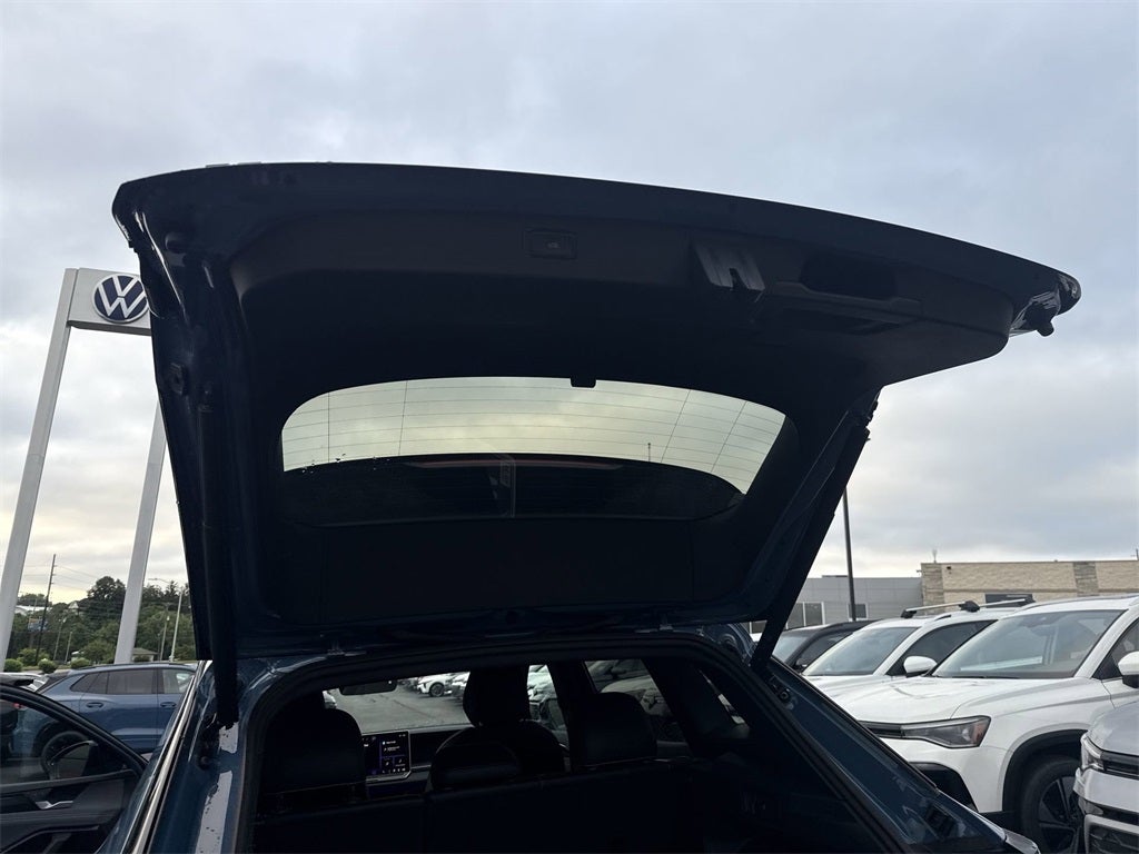 2025 Volkswagen Tiguan 2.0T SE R-Line Black