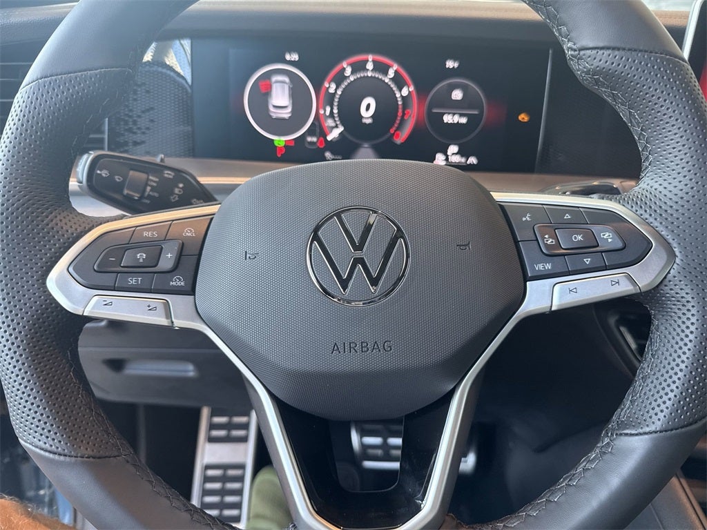 2025 Volkswagen Tiguan 2.0T SE R-Line Black