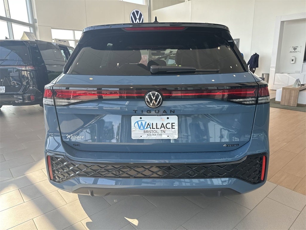 2025 Volkswagen Tiguan 2.0T SE R-Line Black