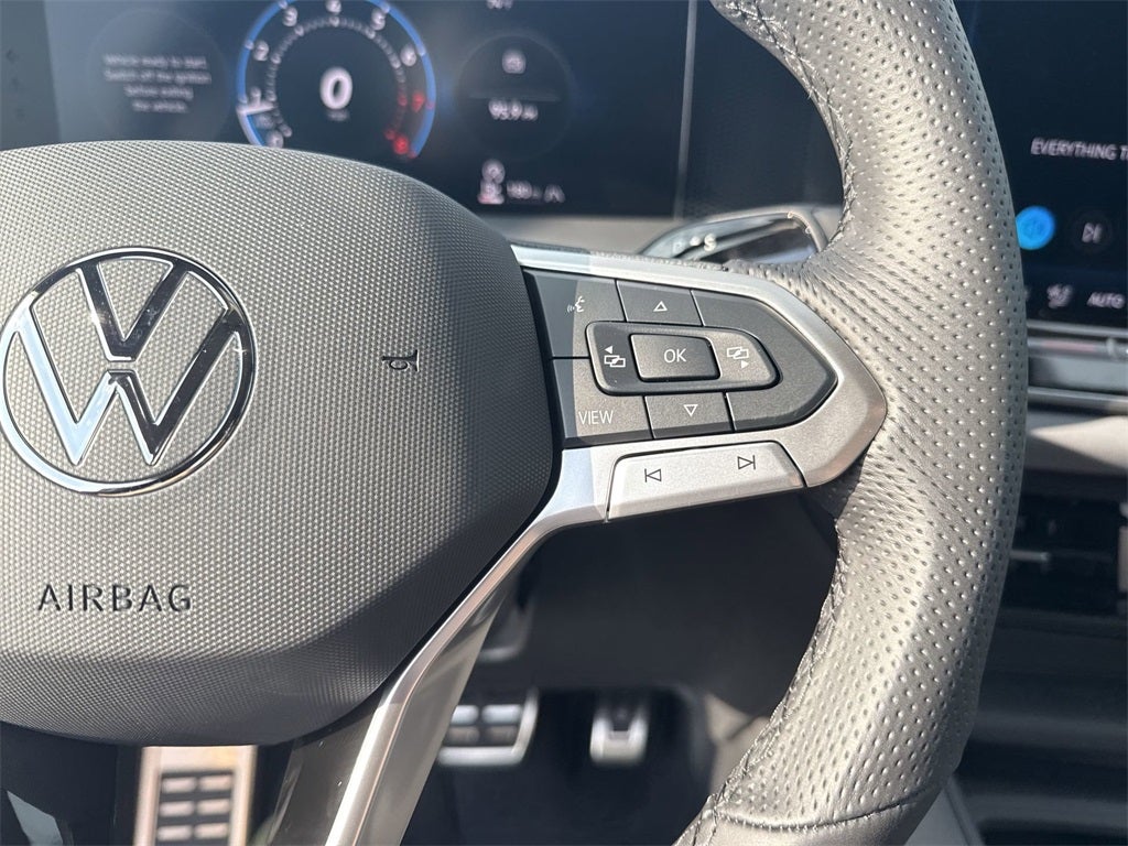 2025 Volkswagen Tiguan 2.0T SE R-Line Black