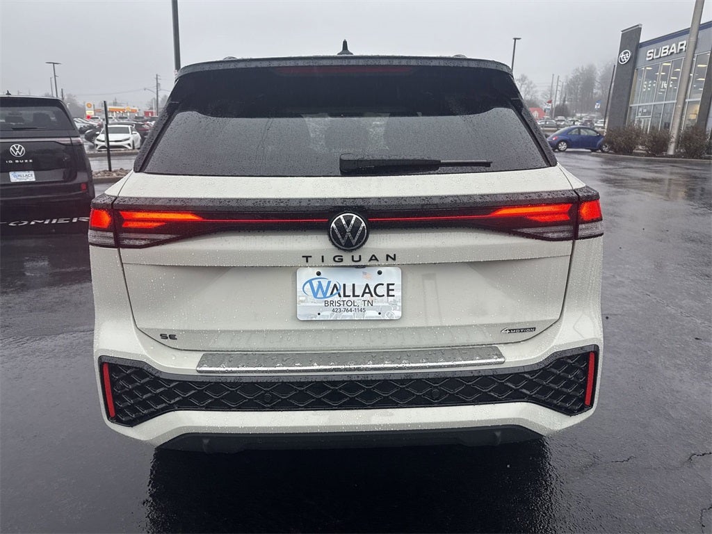 2026 Volkswagen Tiguan 2.0T SE R-Line Black