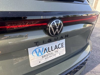 2026 Volkswagen Tiguan 2.0T SE R-Line Black