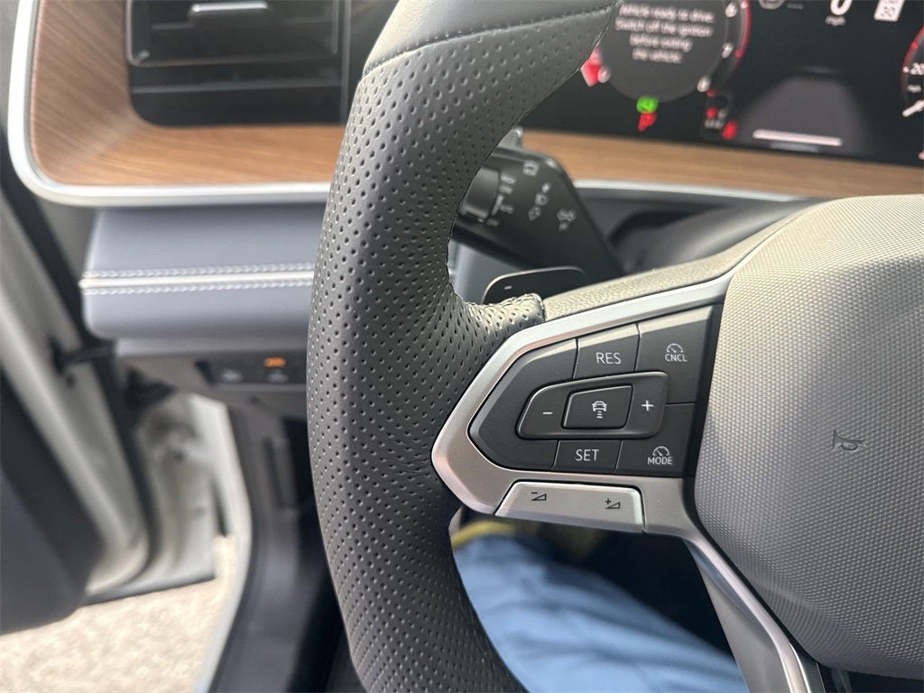 2026 Volkswagen Tiguan 2.0T SEL