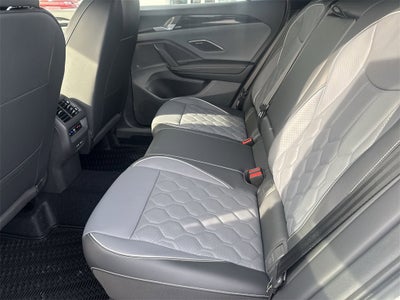 2026 Volkswagen Tiguan 2.0T SEL