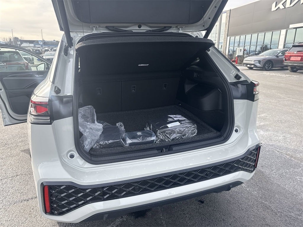 2026 Volkswagen Tiguan 2.0T SEL