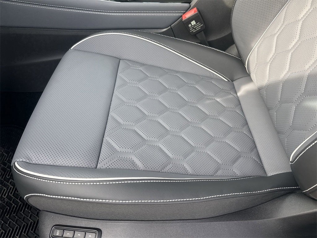 2026 Volkswagen Tiguan 2.0T SEL