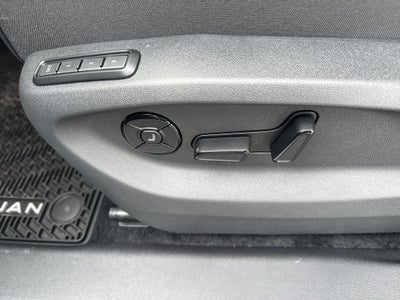 2026 Volkswagen Tiguan 2.0T SEL
