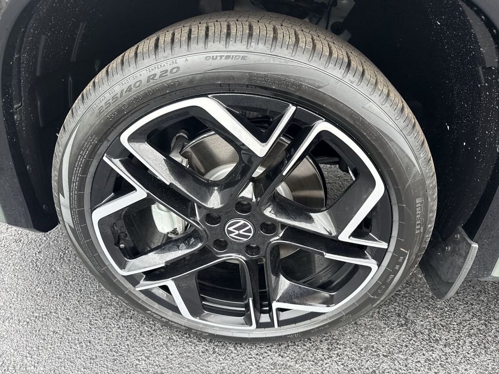 2026 Volkswagen Tiguan 2.0T SEL