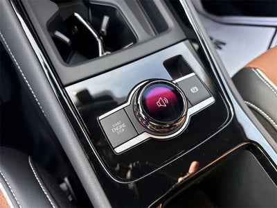 2026 Volkswagen Tiguan 2.0T SEL