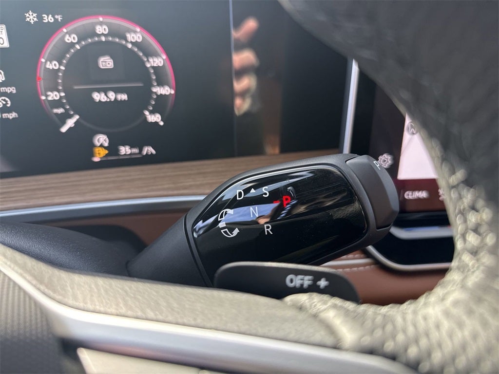 2026 Volkswagen Tiguan 2.0T SEL