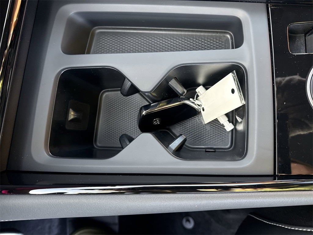 2026 Volkswagen Tiguan 2.0T SEL