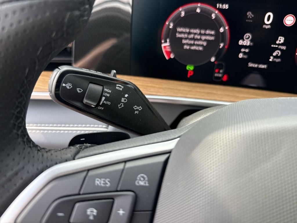 2026 Volkswagen Tiguan 2.0T SEL