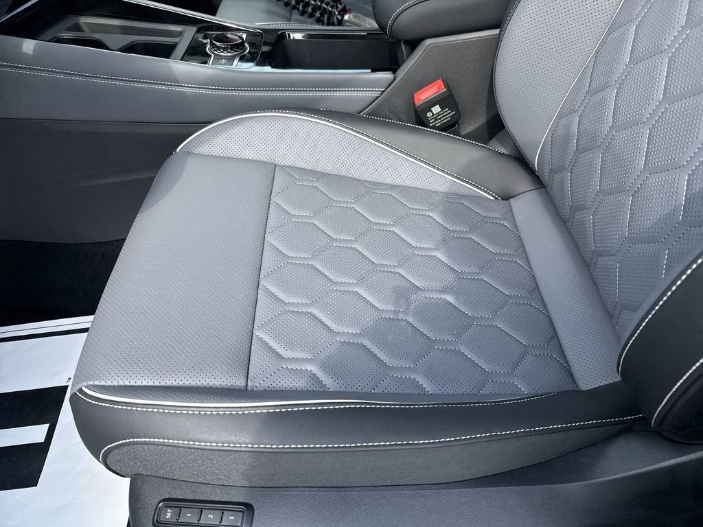 2026 Volkswagen Tiguan 2.0T SEL