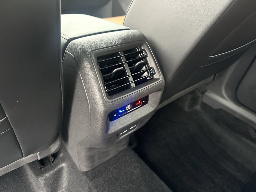 2026 Volkswagen Tiguan 2.0T SEL R-Line Turbo