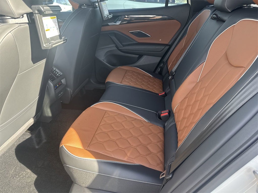 2026 Volkswagen Tiguan 2.0T SEL