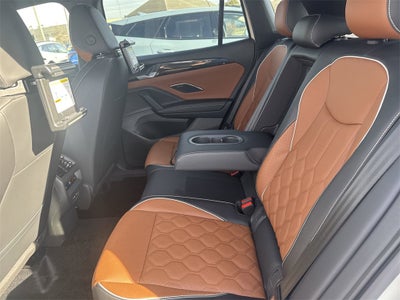 2026 Volkswagen Tiguan 2.0T SEL