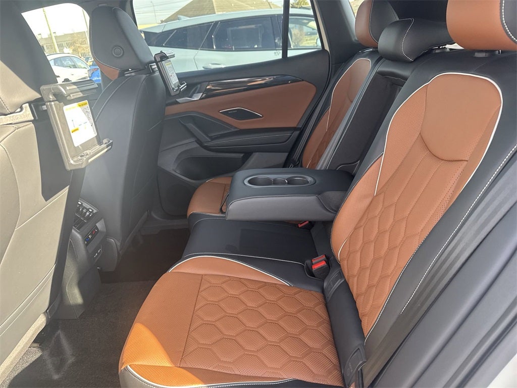 2026 Volkswagen Tiguan 2.0T SEL