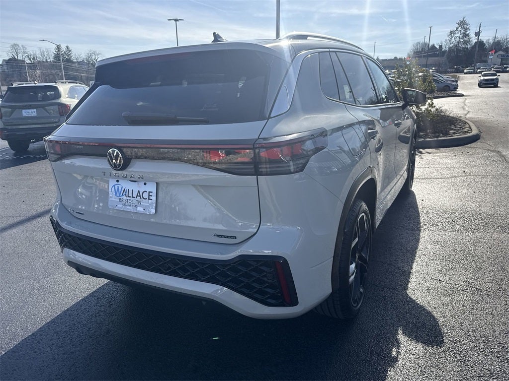 2026 Volkswagen Tiguan 2.0T SEL