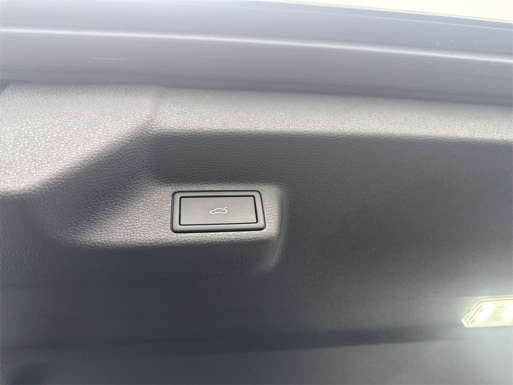 2025 Volkswagen ID. Buzz Pro S Plus