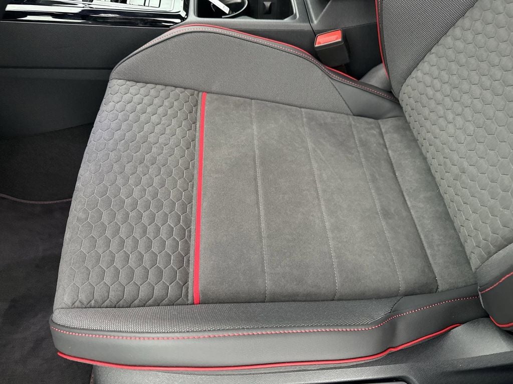 2026 Volkswagen Golf GTI 2.0T SE